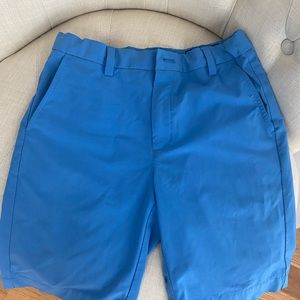 Vinyard Vines Boys Performance Shorts Size 10